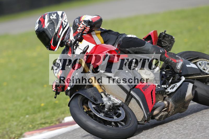 /53 16.09.2025 Track Day Domi Aegerter ADR/Gruppe rot/88
